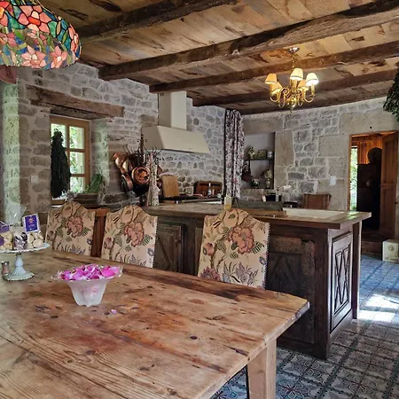 La Providence, Moulin Du Xiiie Siecle *
