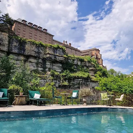 Villa La Providence, Moulin Du Xiiie Siècle